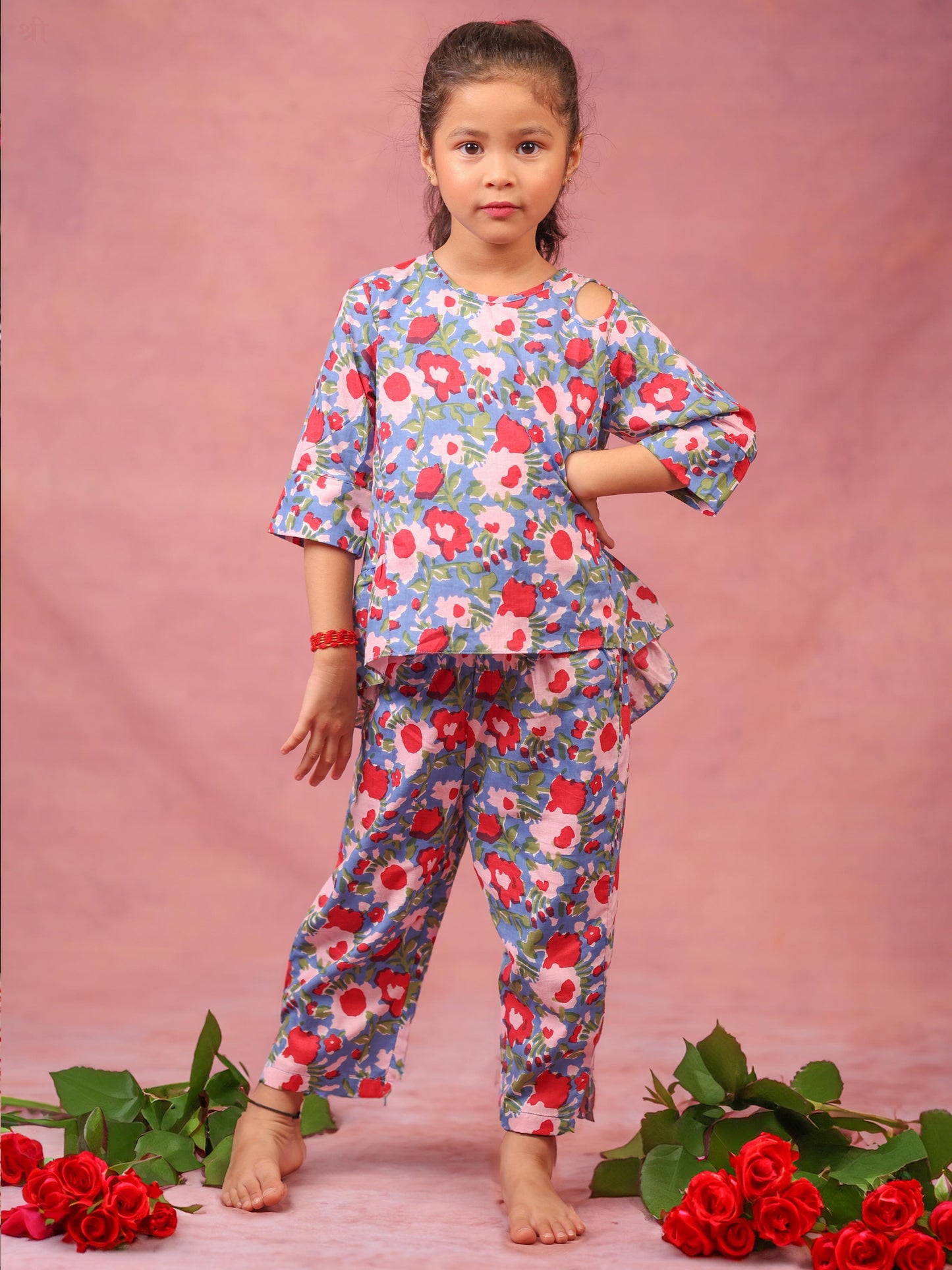 Little Carrot Girls Floral Printed Cotton Loungewear Set With Frill Detailing, Co ord Set, premium kids' wear for girls, size 2-3-years.